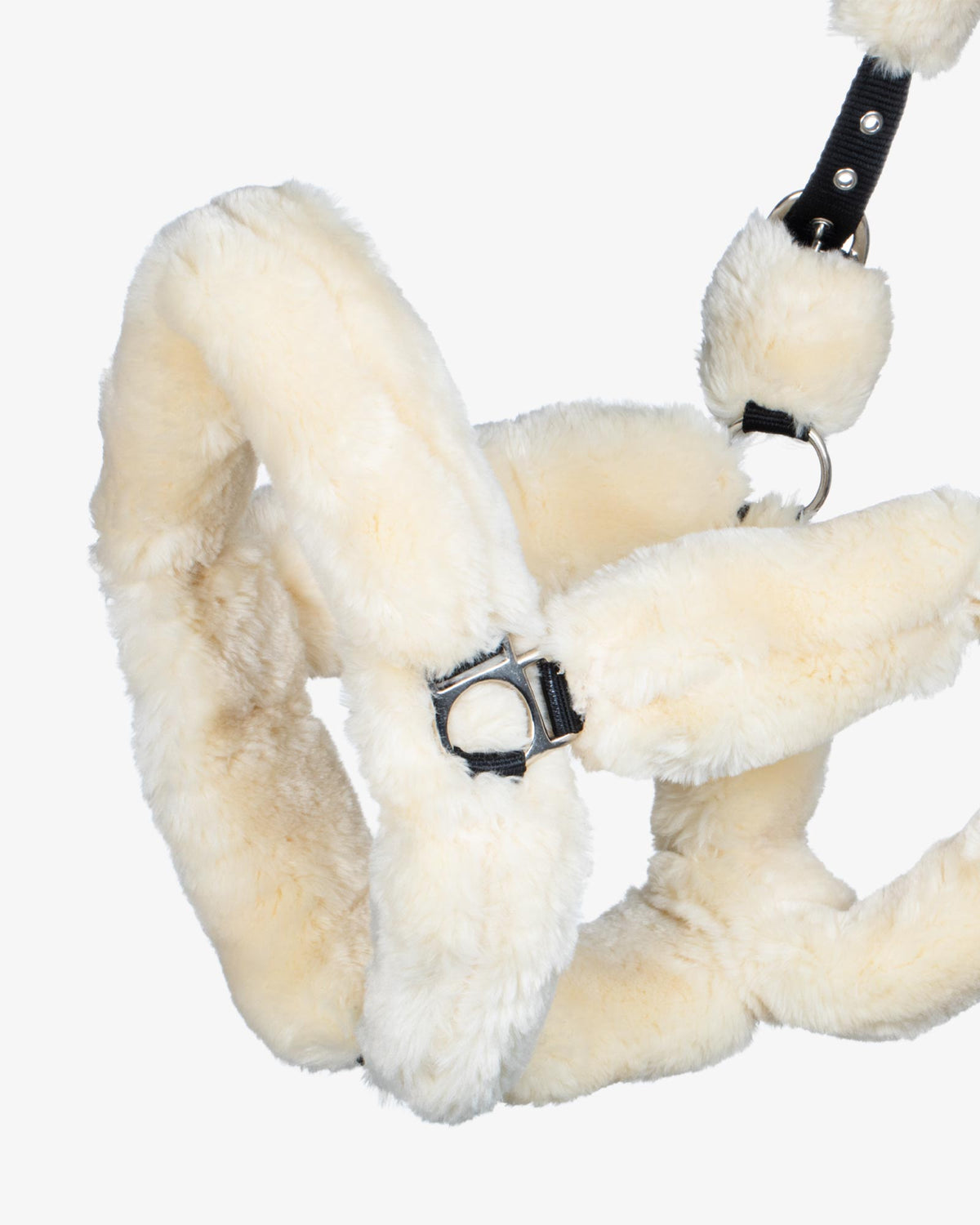 polypropilene halter with faux sheepskin coating