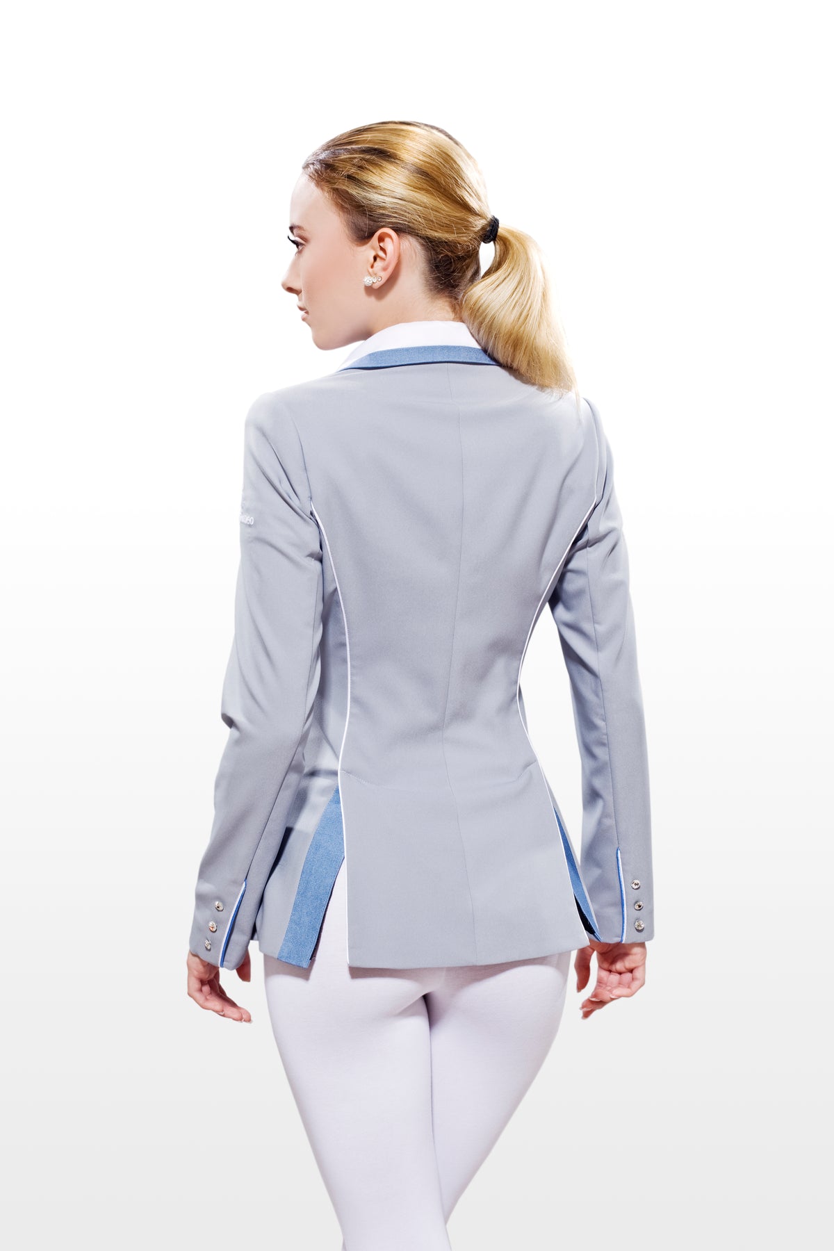 https://lotusromeo.com//img/products//dd501265373ae0ab549560c734a3ca7a.jpg