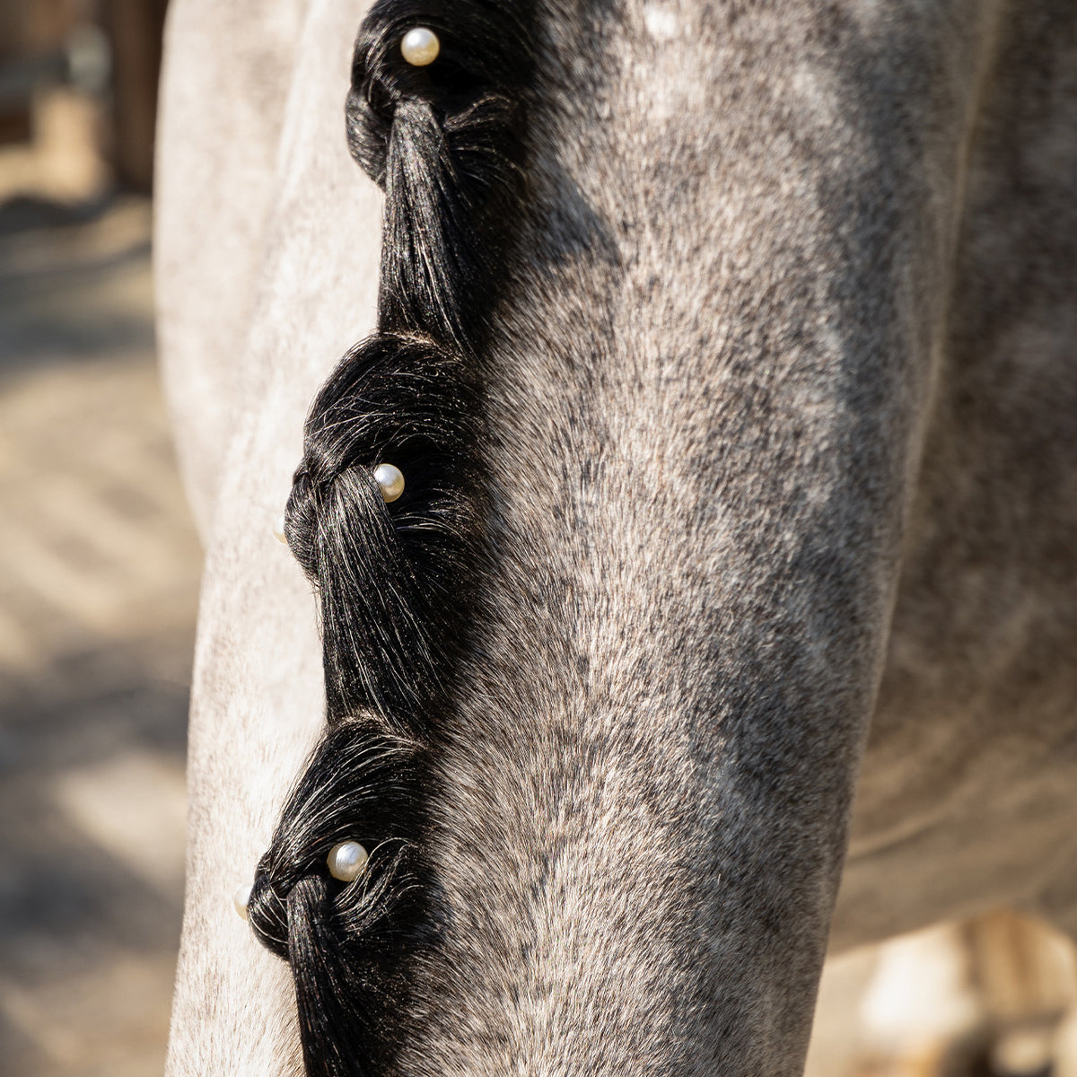 Mane jewels Pearl