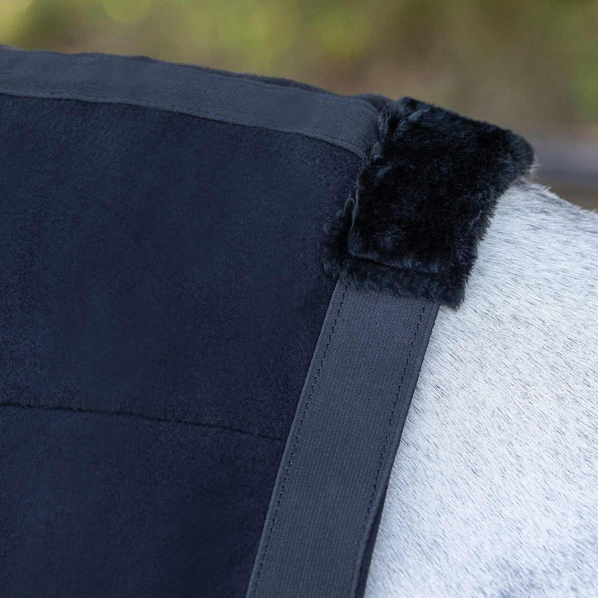 Loose fleece neck part