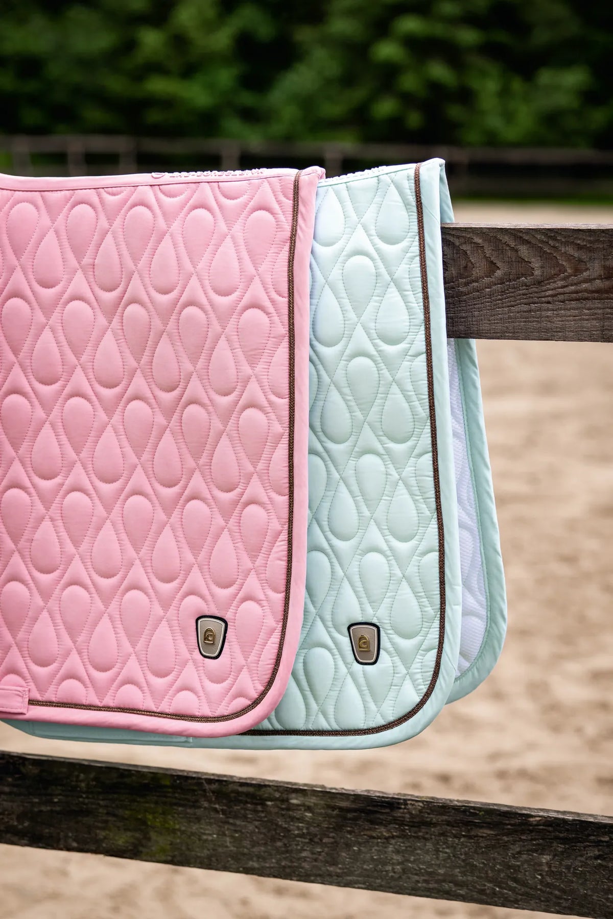 saddle pad CAVALPOLLY elaborate quilting pattern, gold-coloured details