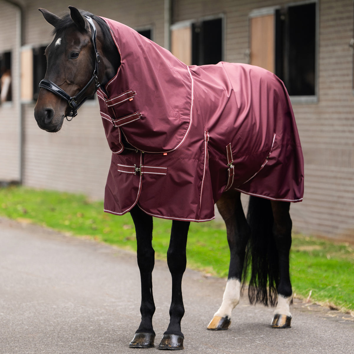 Outdoor blanket IRHBasic with detachable neck Fleece