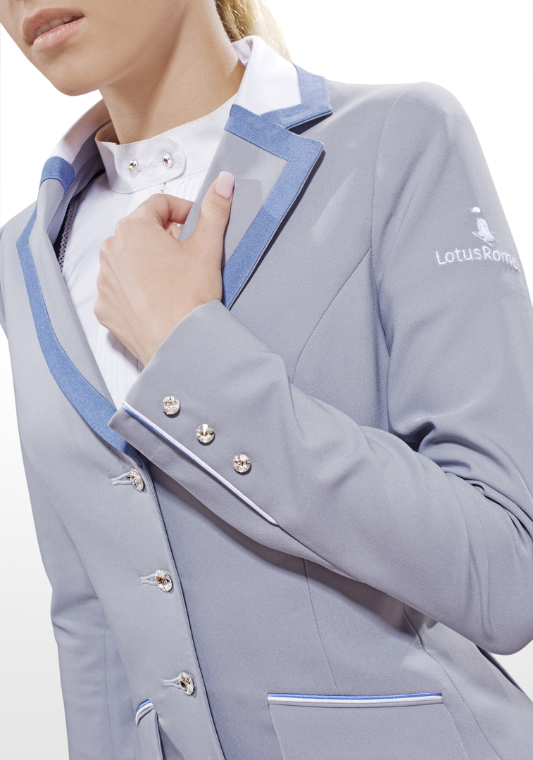 https://lotusromeo.com/img/cache/competition-wear/competition-jackets/joy-jacket_adaptive_1920x1080.png